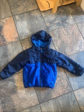 The North Face Kids' Two-Tone Blue Hooded Puffer Jacket